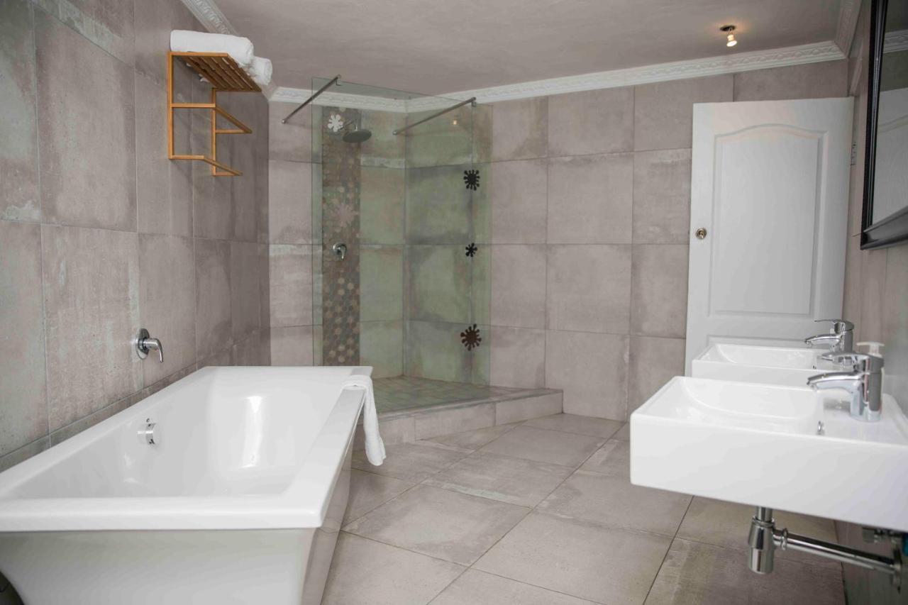 Palmwood Guesthouse Amanzimtoti Esterno foto