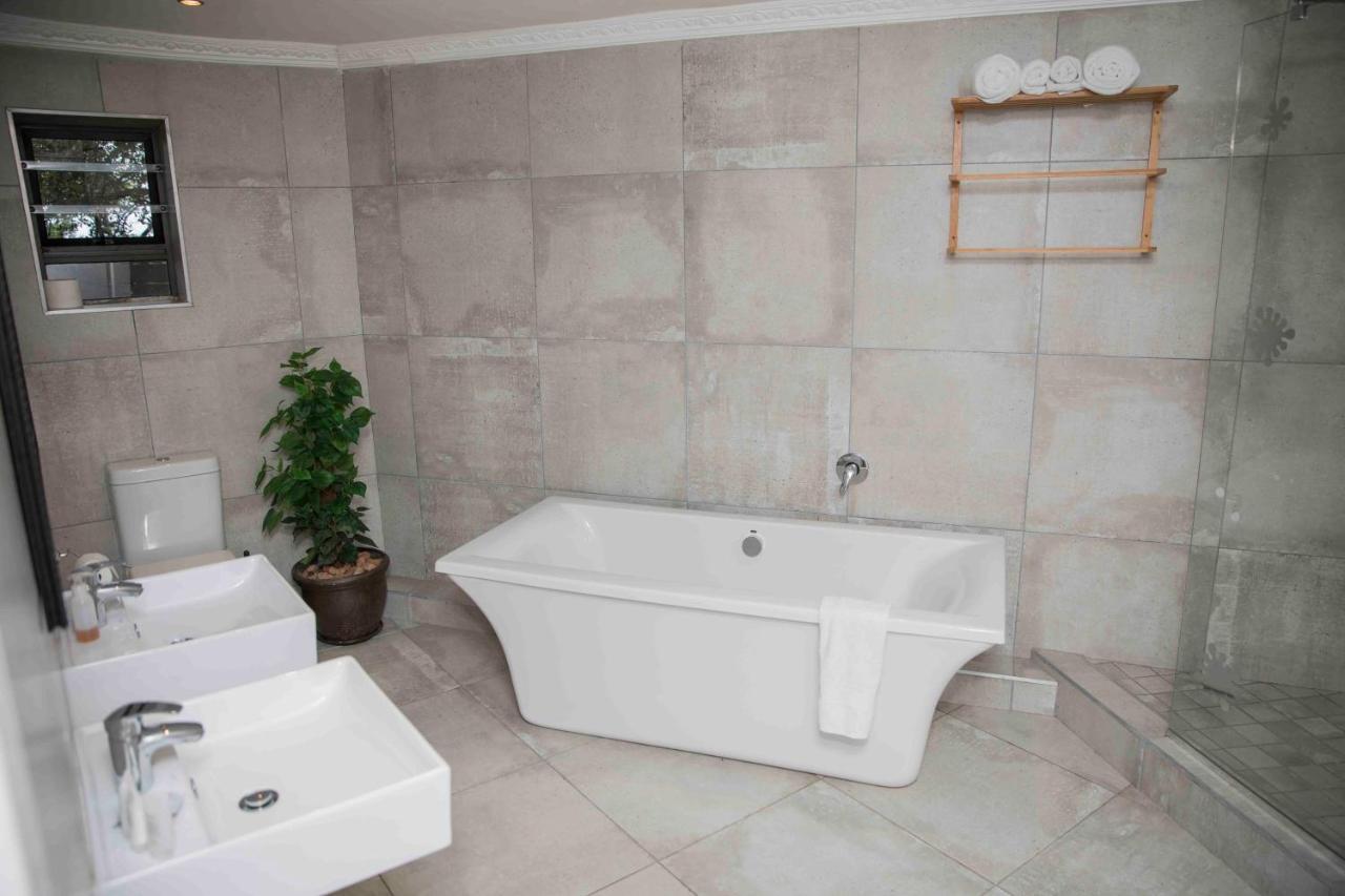 Palmwood Guesthouse Amanzimtoti Esterno foto