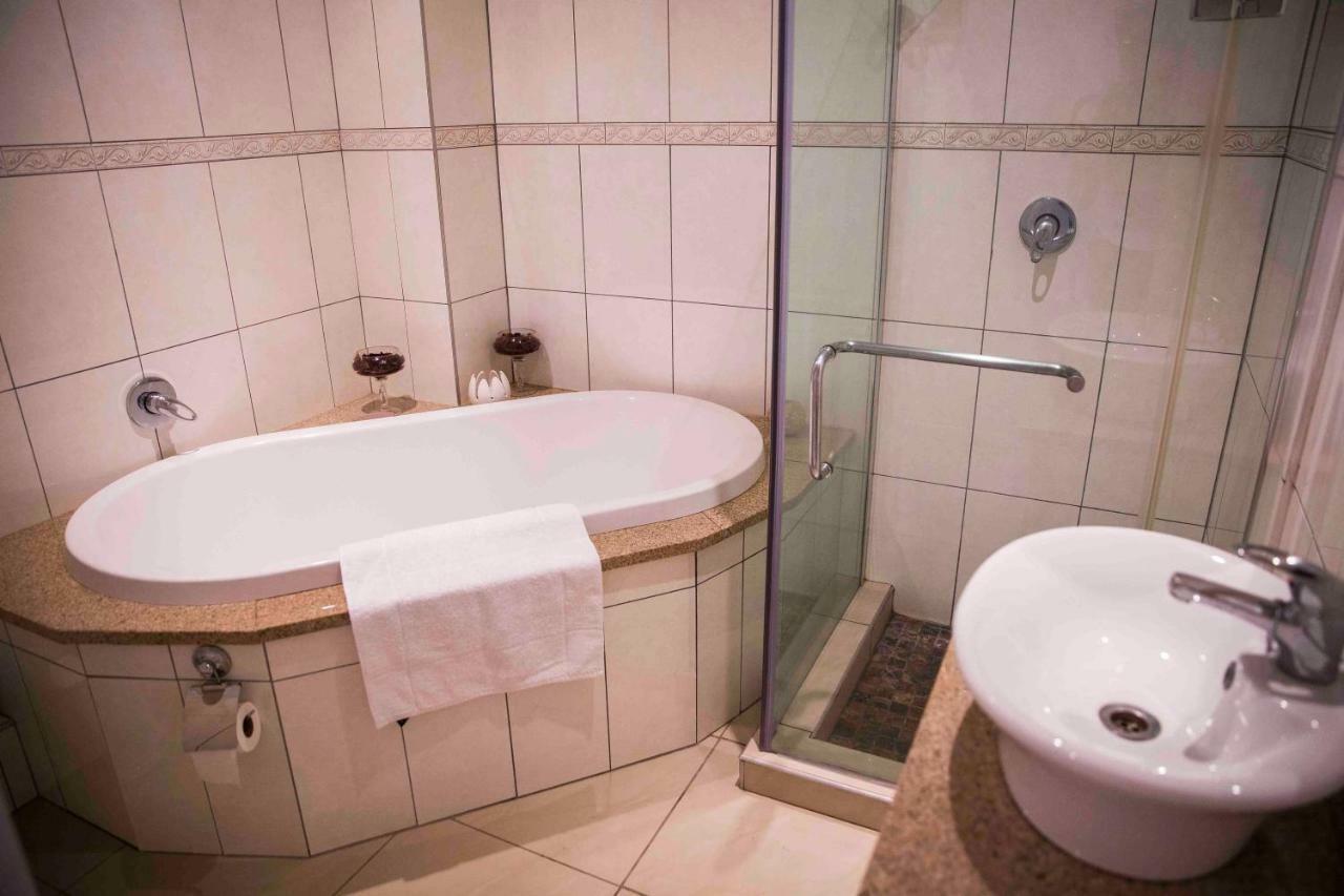 Palmwood Guesthouse Amanzimtoti Esterno foto