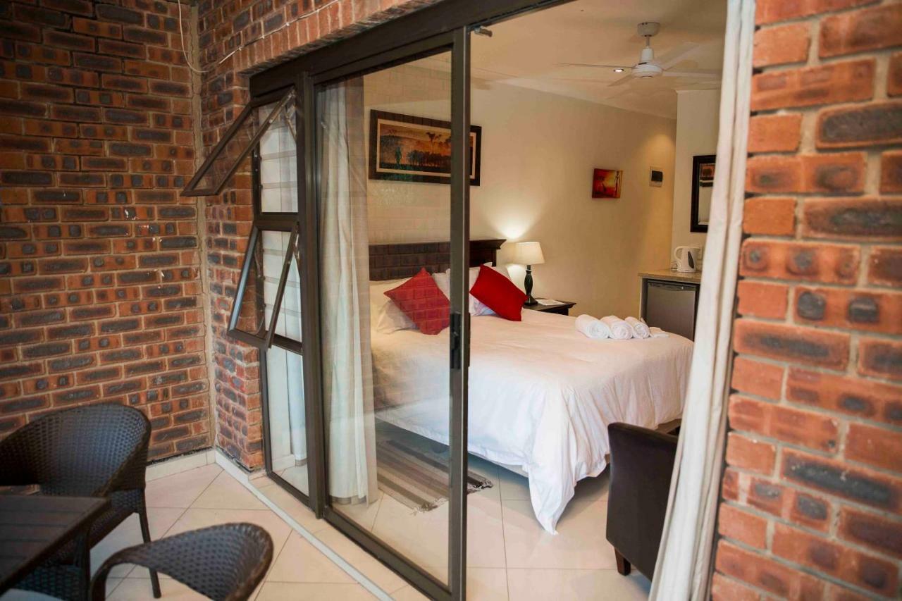 Palmwood Guesthouse Amanzimtoti Esterno foto
