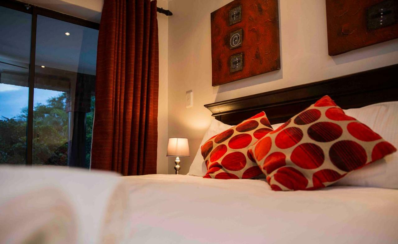 Palmwood Guesthouse Amanzimtoti Esterno foto