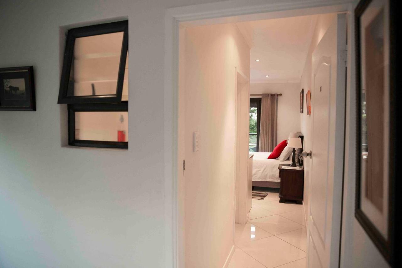 Palmwood Guesthouse Amanzimtoti Esterno foto