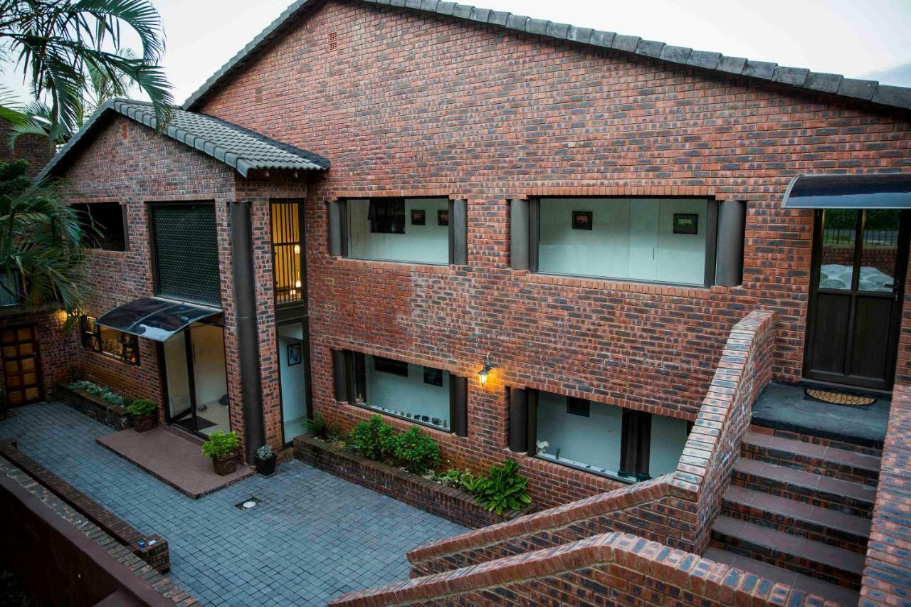 Palmwood Guesthouse Amanzimtoti Esterno foto